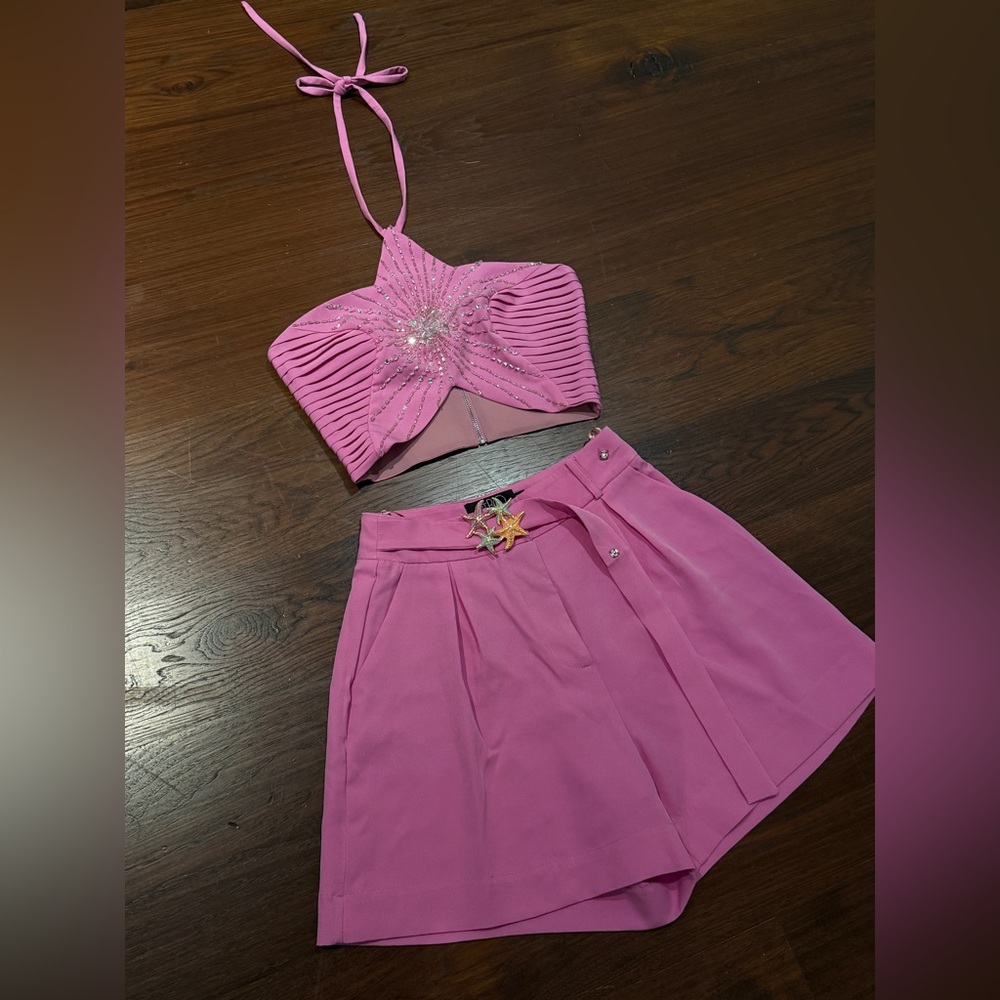 PatBO Vick Pink Star Embellished Crop Top & Pleated Shorts Set - Picture 3 of 13